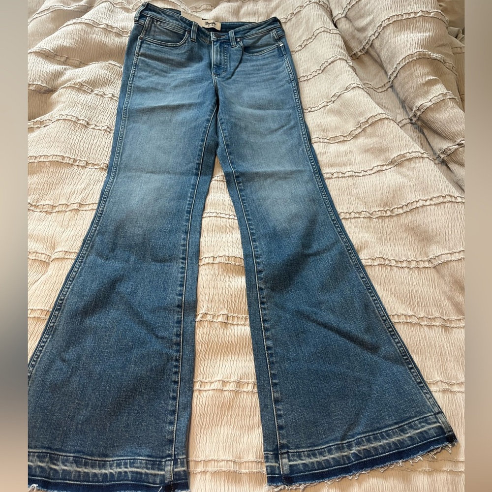 Wrangler Women's Retro Denim Flare Jeans